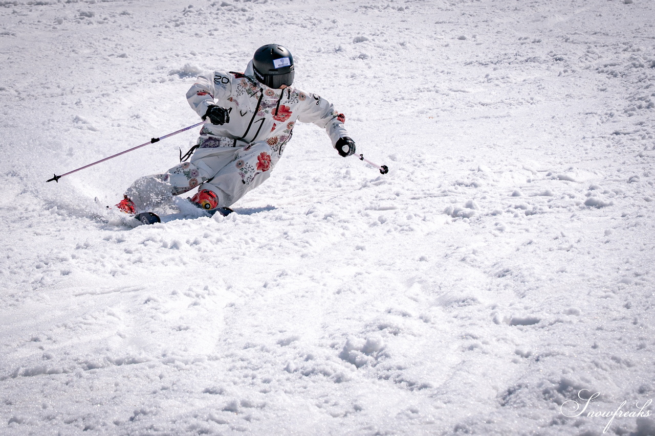 キロロリゾート｜ポカポカ陽気で絶好の春スキー日和♪こんな日は、みんなで思いっきり春雪を満喫しましょう！